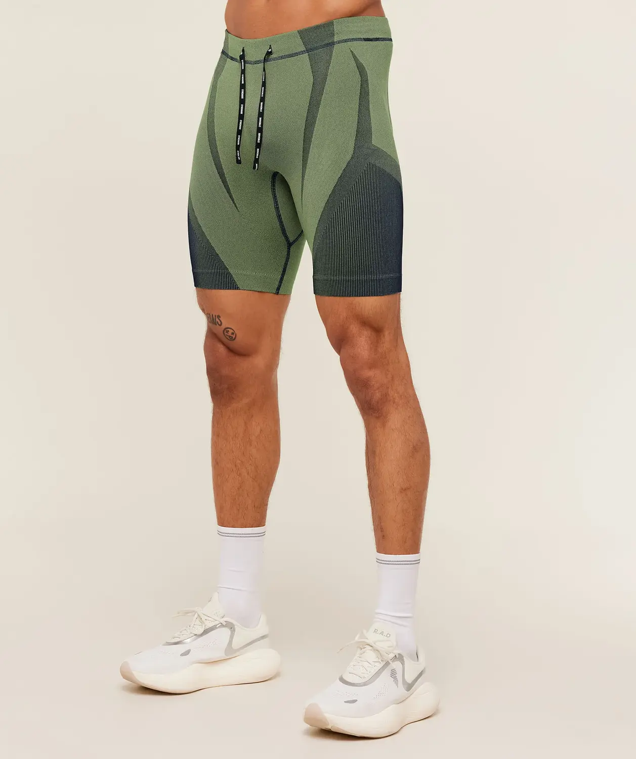 Seamless Running Half Tight Body Fit - Image 3