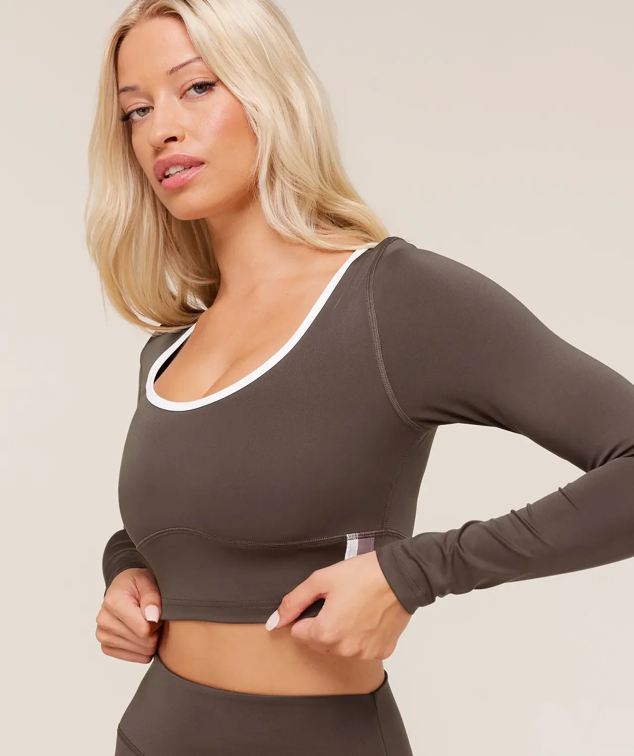 Piping Long Sleeve Crop Top - Image 5