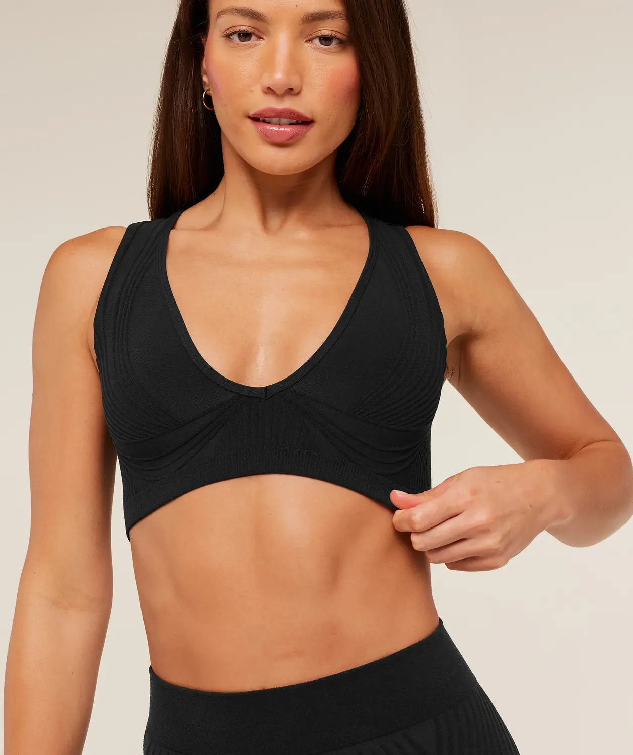Luxe Light Support Sports Bra Light Support - Image 6