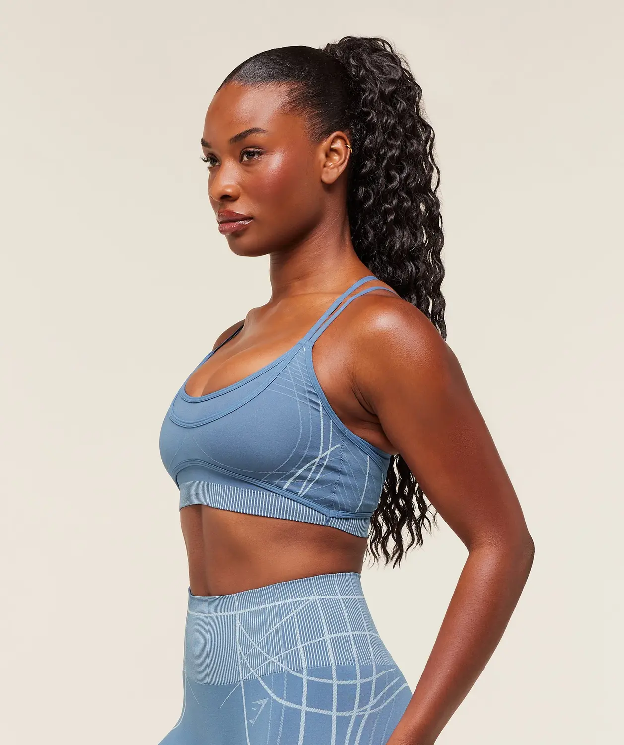 Apex Seamless Strappy Sports Bra Light Support - Image 3