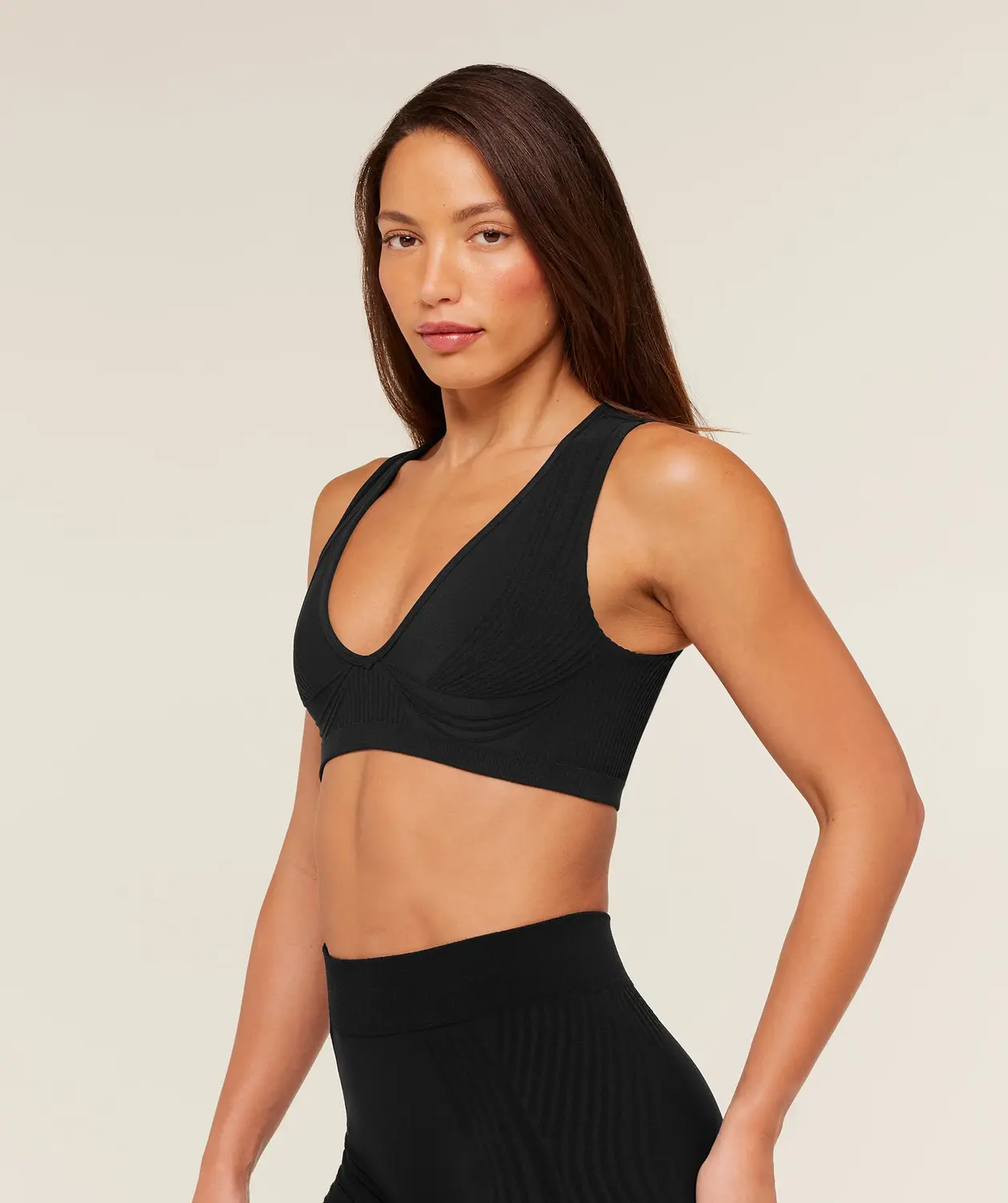 Luxe Light Support Sports Bra Light Support - Image 3