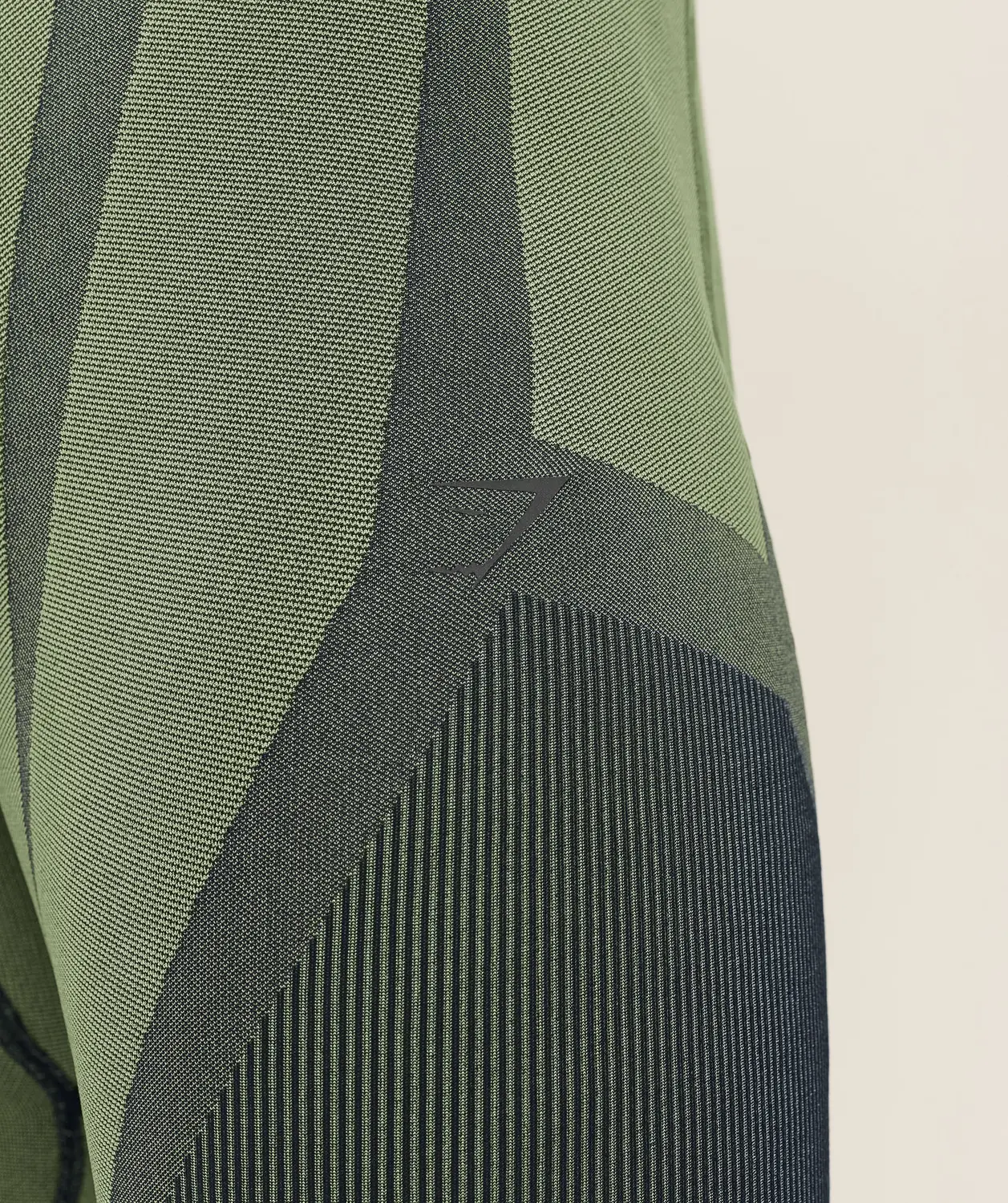 Seamless Running Half Tight Body Fit - Image 8